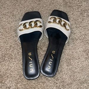 Women’s slip on shoes